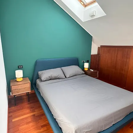 Appartamento con 2 camere da letto Navigli + parcheggio per 2 auto-2